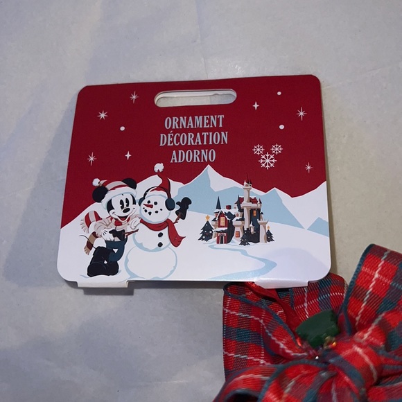 DISNEY Holiday Lodge Minnie Mouse & Daisy Duck Glass Ornament - Picture 4 of 14